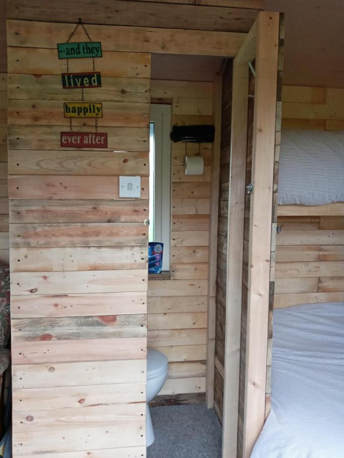 Orchard Meadow Shepherd Huts Leek-Buxton-Ashbourne Upper Elkstone Exterior foto